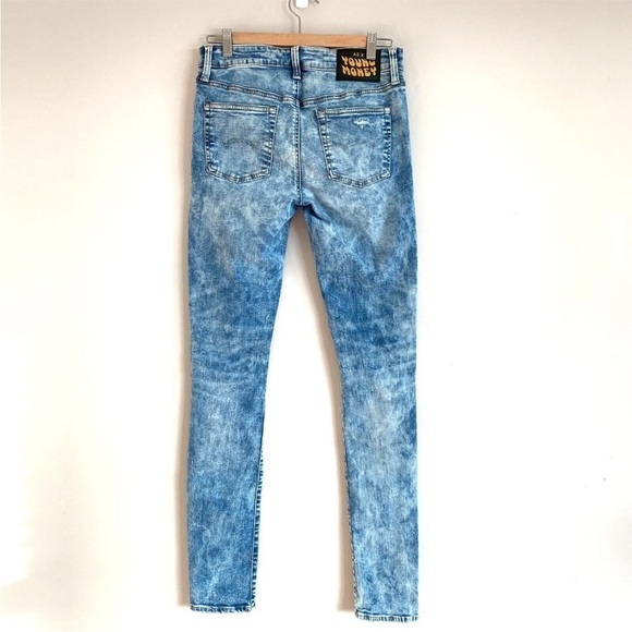 AMERICAN Eagle X Young Money Stacked Skinny Jeans Acid Wash Distressed 30X30 NEW - Picture 2 of 9